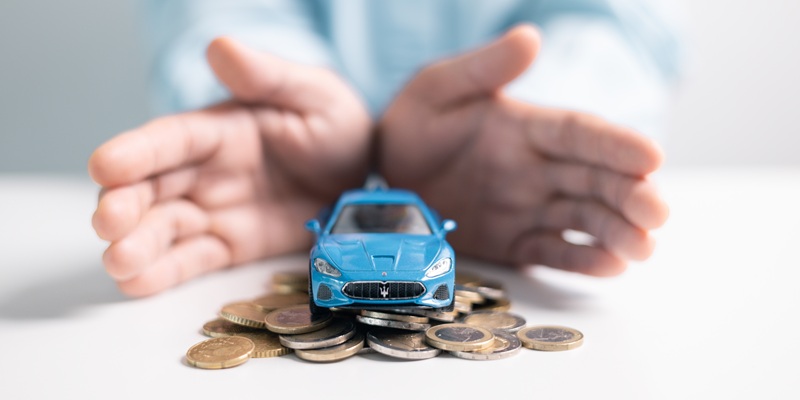 汽車借款怎麼選？留車、免留車差在哪？申請條件、利息一次看！