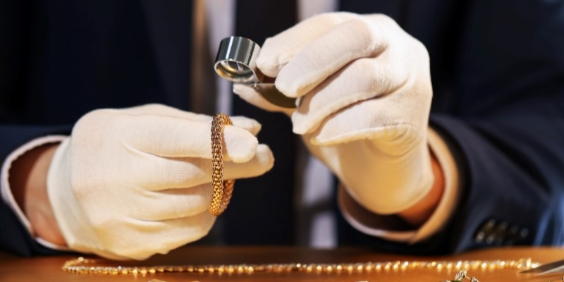 公營當舖有哪些？公營當舖VS民營當舖，利率、放款速度比一比！